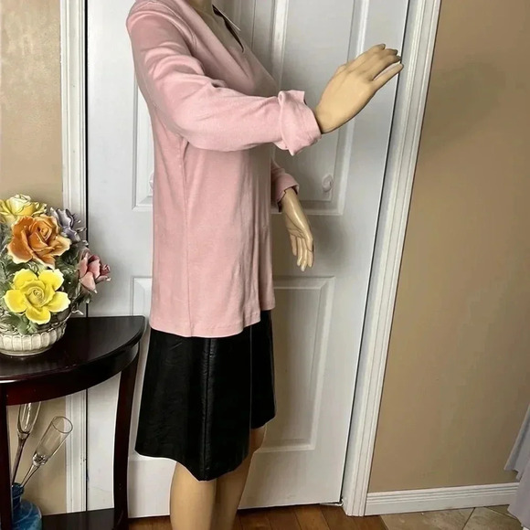 DOLCEZZA MONTREAL  L pink long sleeve sweater with boat round neck, super soft. - Picture 12 of 13